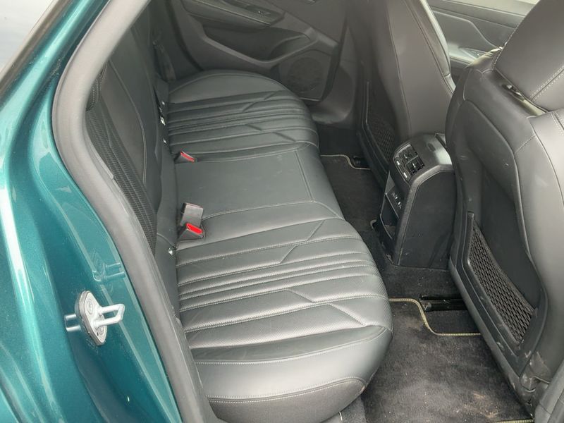 Peugeot 308 1.6 Hybrid GT 2022 – снимка 19