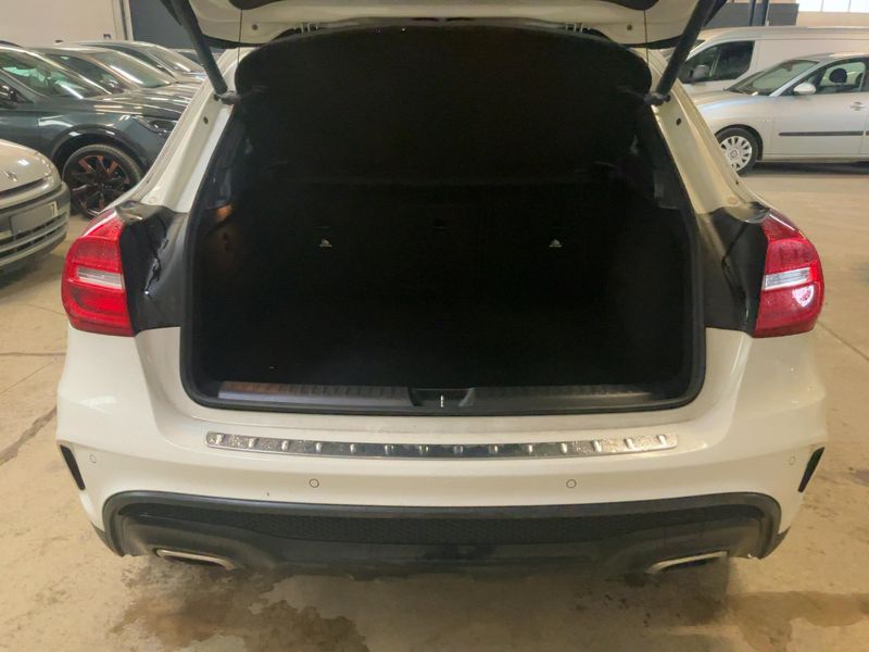 Mercedes-Benz GLA-Klasse GLA 250 AMG Line 2014 – снимка 15