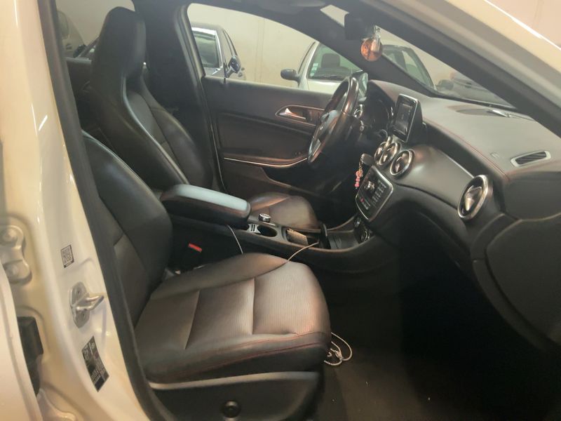 Mercedes-Benz GLA-Klasse GLA 250 AMG Line 2014 – снимка 16