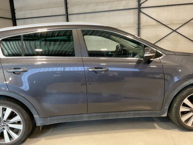 Kia Sportage 1.7 CRDi Spirit 2WD 2017 – снимка 10
