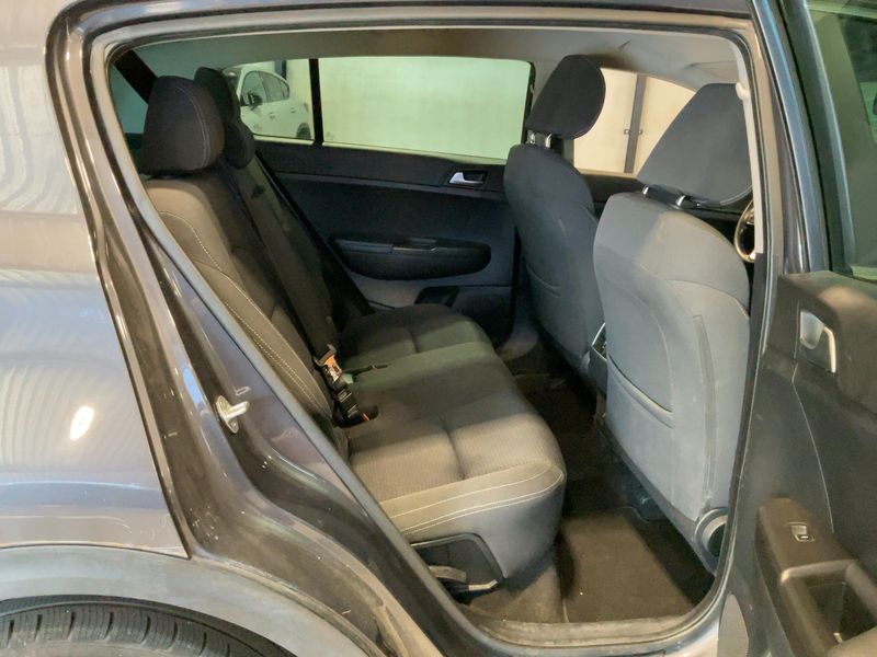 Kia Sportage 1.7 CRDi Spirit 2WD 2017 – снимка 19