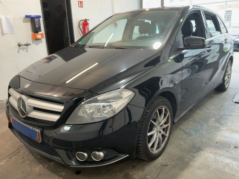 Mercedes-Benz B-Klasse B 180 2014 – снимка 1
