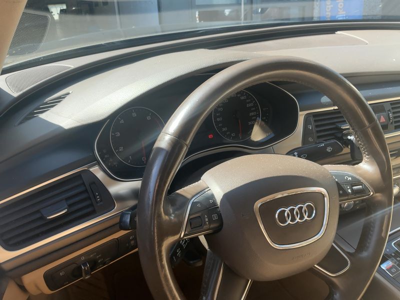 Audi A6 2.8 V6 FSI quattro 2013 – снимка 18