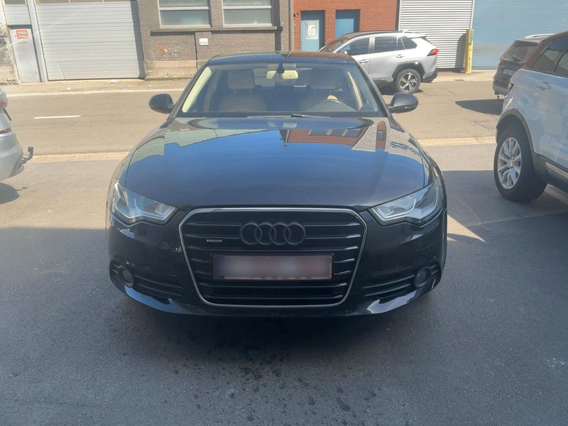 Audi A6 2.8 V6 FSI quattro 2013 – снимка 14