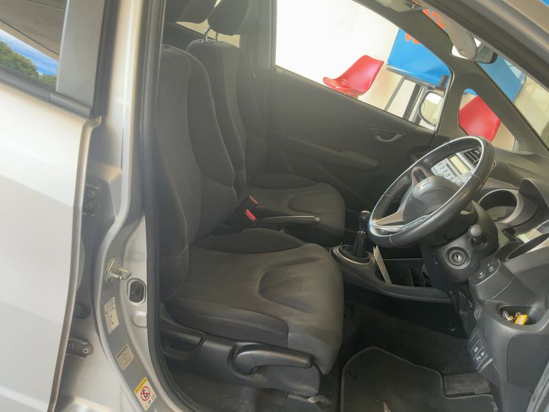Honda Jazz 1.4 Elegance 2009 – снимка 16