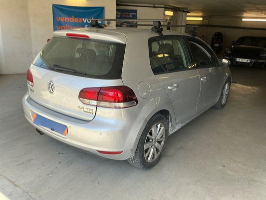 Volkswagen Golf VI 2.0 TDI Carat BlueMotion Tech 2010 – снимка 2