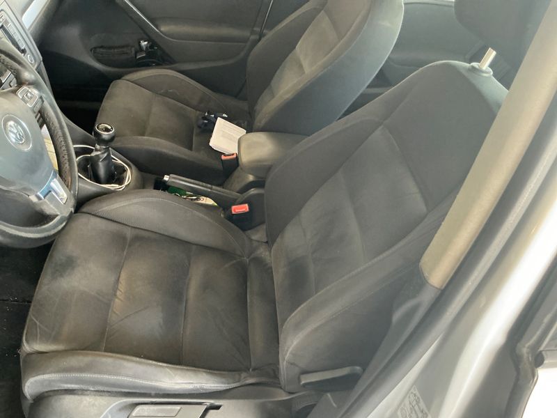 Volkswagen Golf VI 2.0 TDI Carat BlueMotion Tech 2010 – снимка 10