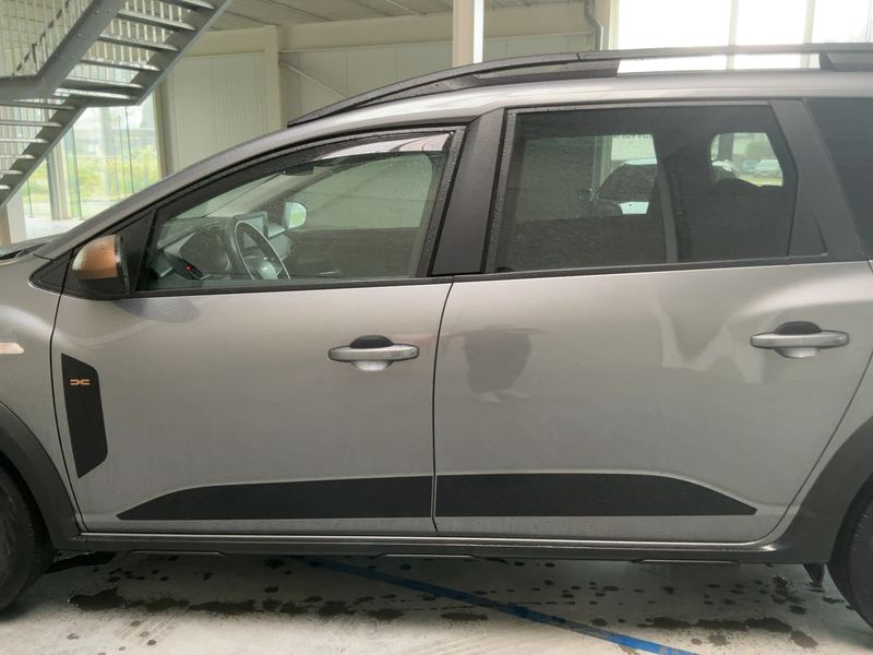 Dacia Jogger 1.0 TCe LPG Extreme 2024 – снимка 4