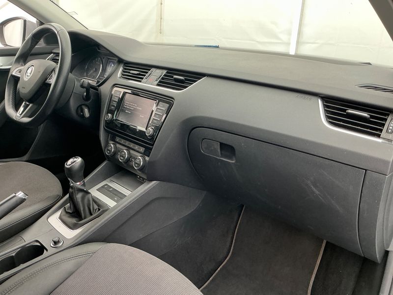 Skoda Octavia 2.0 TDI Style 2016 – снимка 28