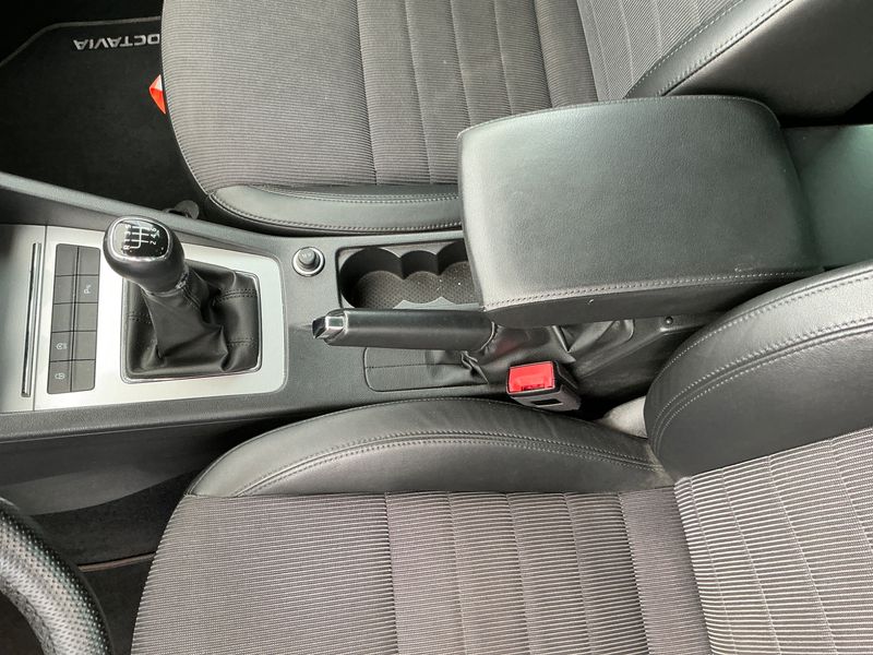 Skoda Octavia 2.0 TDI Style 2016 – снимка 27