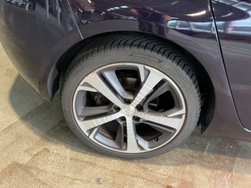 Peugeot 308 1.6 Blue-HDi Active 2015 – снимка 9