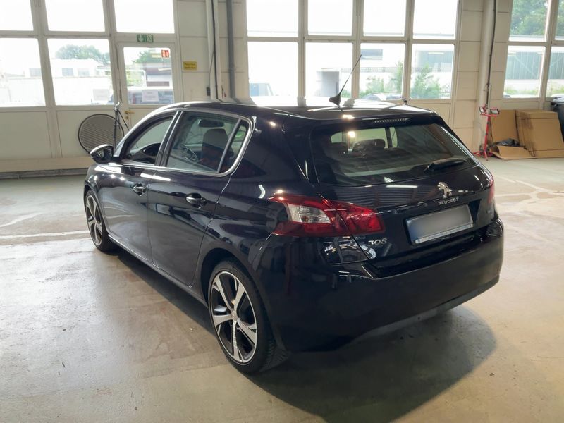 Peugeot 308 1.6 Blue-HDi Active 2015 – снимка 6
