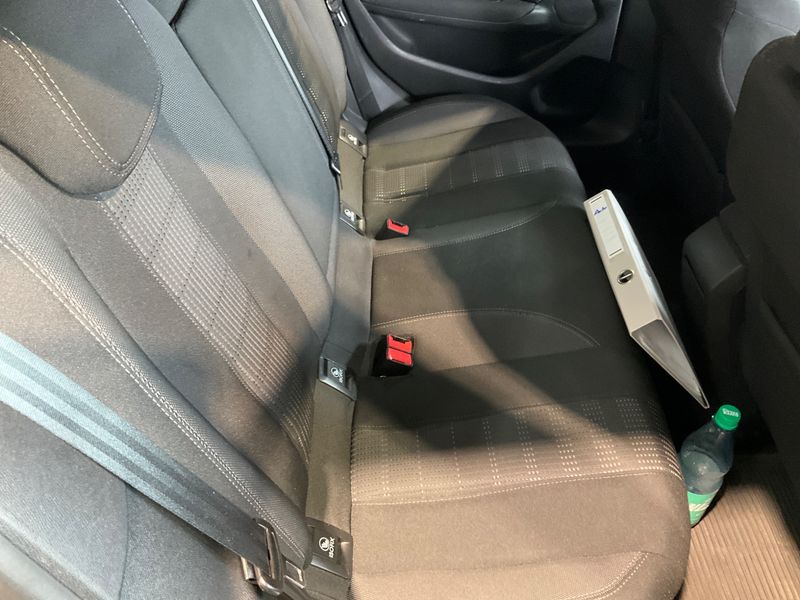 Peugeot 308 1.6 Blue-HDi Active 2015 – снимка 38