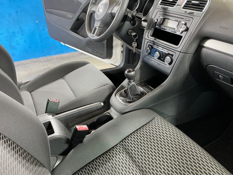 Volkswagen Golf VI 1.2 TSI Trendline 2011 – снимка 24