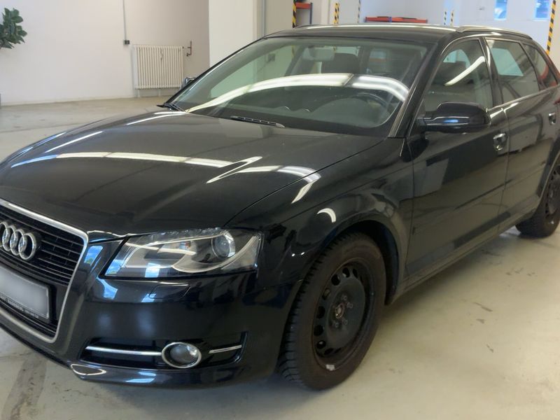 Audi A3 Sportback 1.4 TFSI Ambition 2010 – снимка 2
