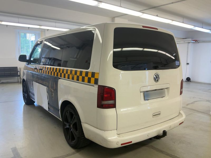Volkswagen T5 Multivan 2.0 TDI Edition 25 4Motion 2011 – снимка 6
