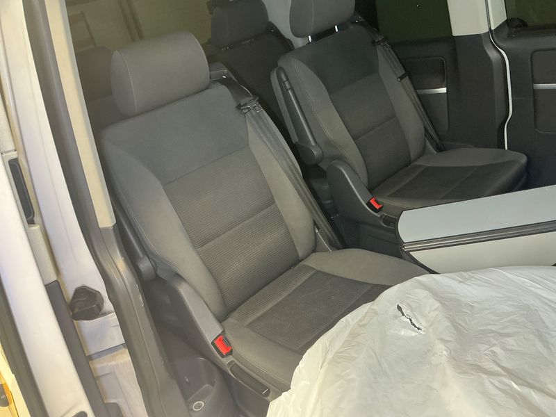 Volkswagen T5 Multivan 2.0 TDI Edition 25 4Motion 2011 – снимка 38