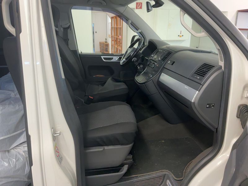 Volkswagen T5 Multivan 2.0 TDI Edition 25 4Motion 2011 – снимка 17