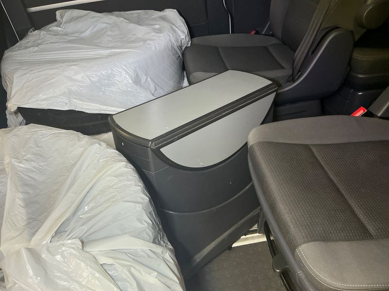 Volkswagen T5 Multivan 2.0 TDI Edition 25 4Motion 2011 – снимка 42