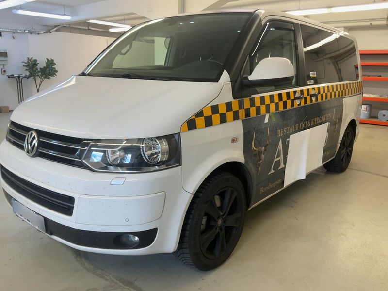 Volkswagen T5 Multivan 2.0 TDI Edition 25 4Motion 2011 – снимка 2