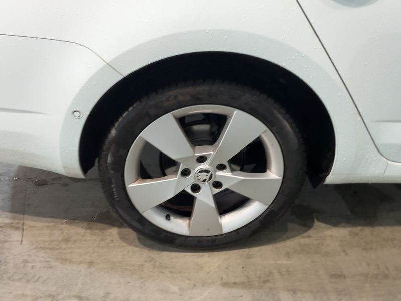 Skoda Octavia 2.0 TDI Style 2015 – снимка 9