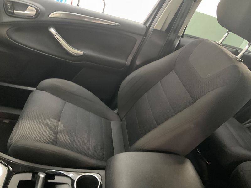 Ford S-Max 2.2 TDCi Titanium 2013 – снимка 27