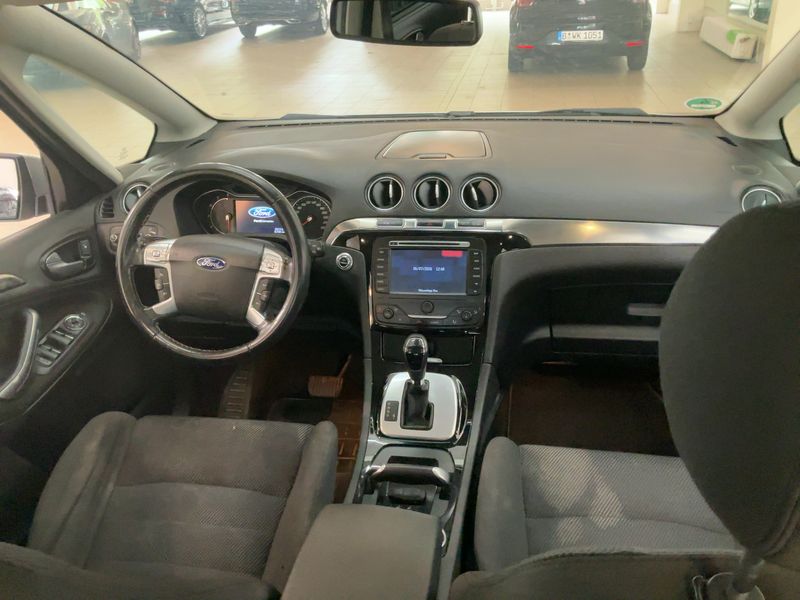 Ford S-Max 2.2 TDCi Titanium 2013 – снимка 18