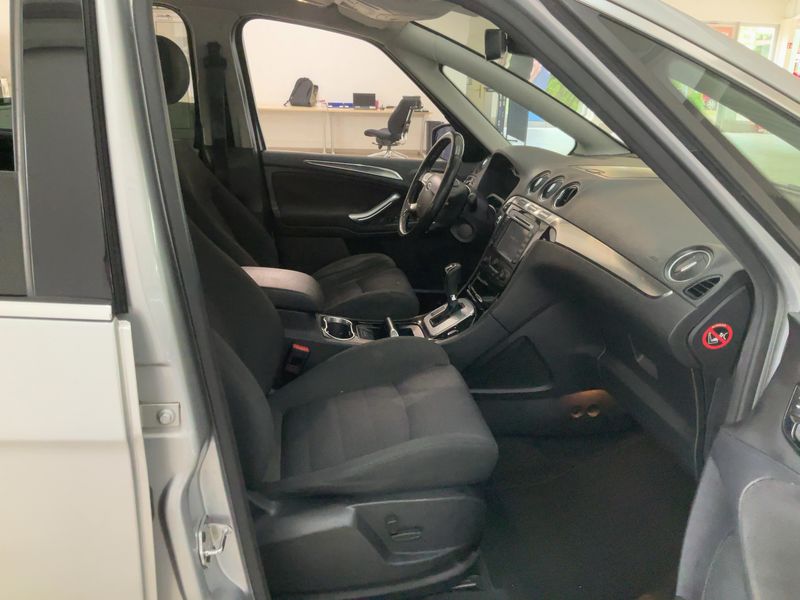 Ford S-Max 2.2 TDCi Titanium 2013 – снимка 17