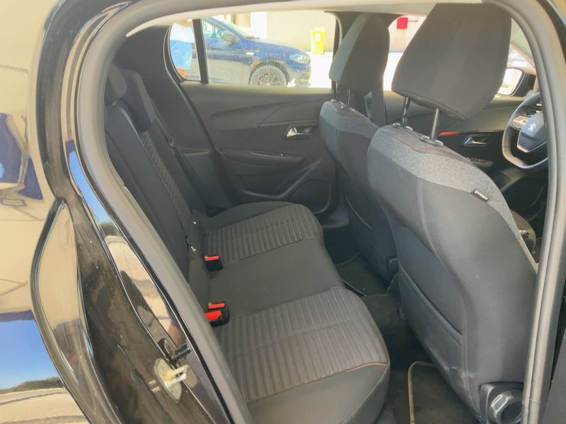 Peugeot 208 1.2 PureTech Active Pack 2023 – снимка 19