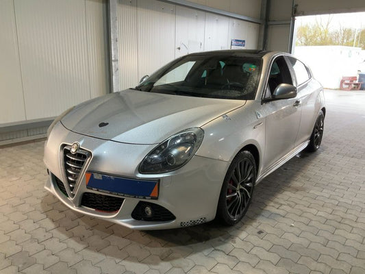 Alfa Romeo Giulietta 1.8 Turbo Quadrifoglio Verde 2012 – снимка 1