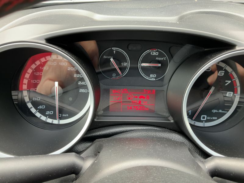 Alfa Romeo Giulietta 1.8 Turbo Quadrifoglio Verde 2012 – снимка 18