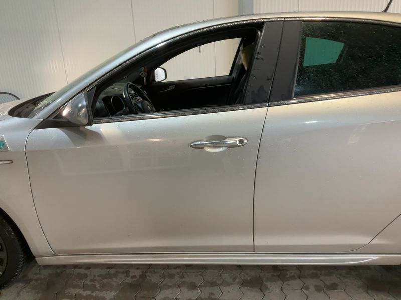 Alfa Romeo Giulietta 1.8 Turbo Quadrifoglio Verde 2012 – снимка 4