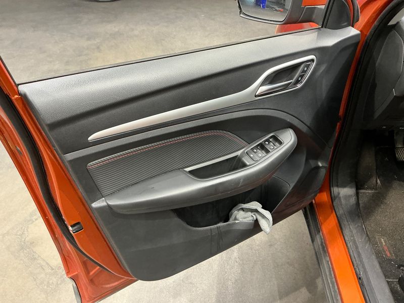 MG ZS 1.5 VTi Comfort 2023 – снимка 31