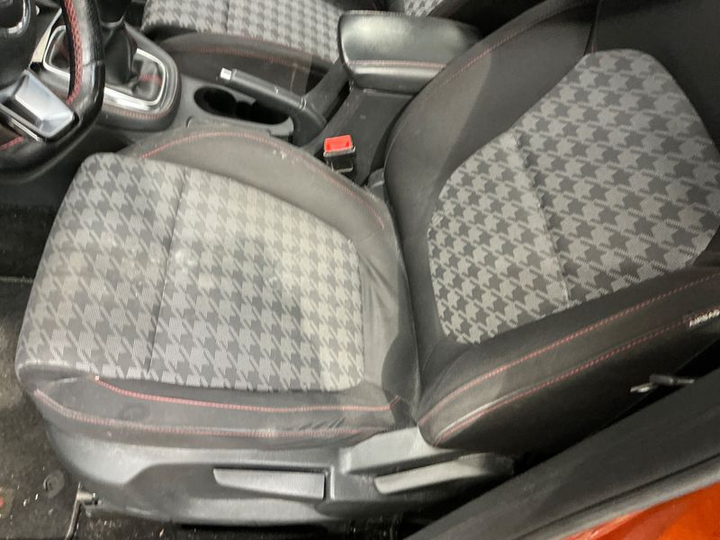 MG ZS 1.5 VTi Comfort 2023 – снимка 38