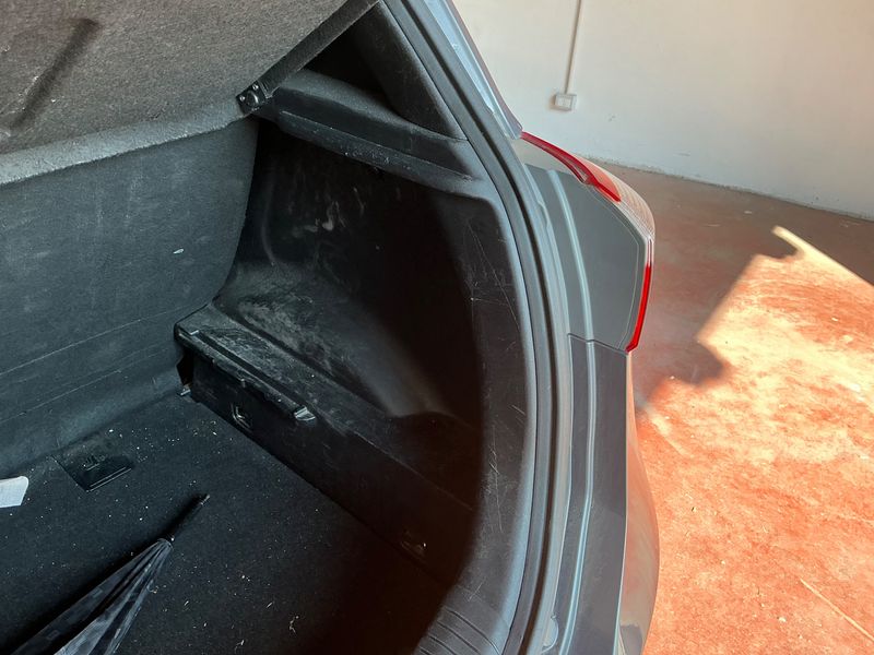Hyundai ix20 1.4 CRDi Xpossible 2016 – снимка 33