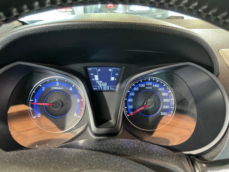 Hyundai ix20 1.4 CRDi Xpossible 2016 – снимка 18