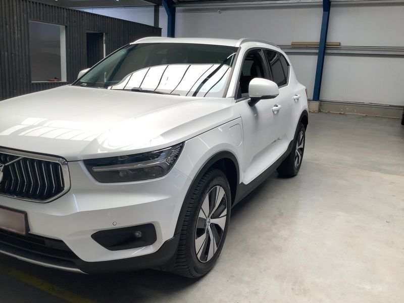 Volvo XC40 1.5 T5 Plug-in Hybrid Inscription 2WD 2020 – снимка 2
