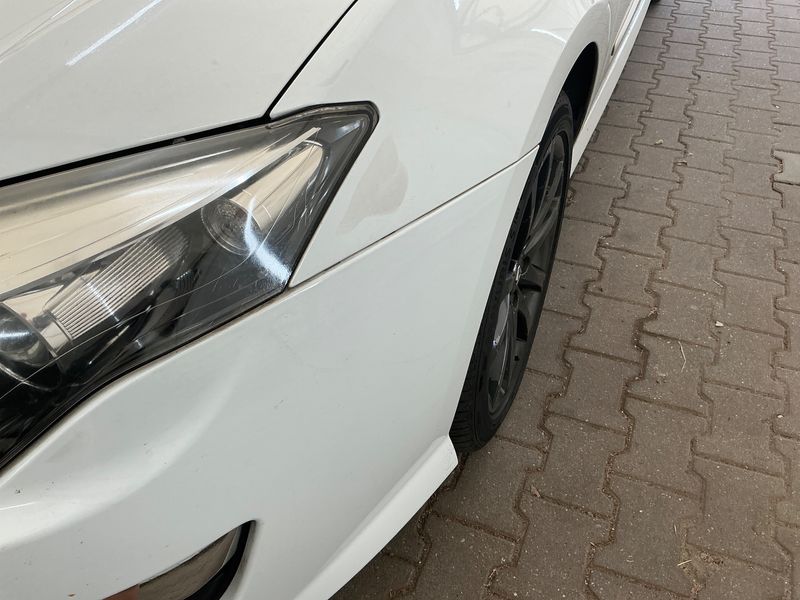 Renault Laguna 2.0 dCi GT 2012 – снимка 35