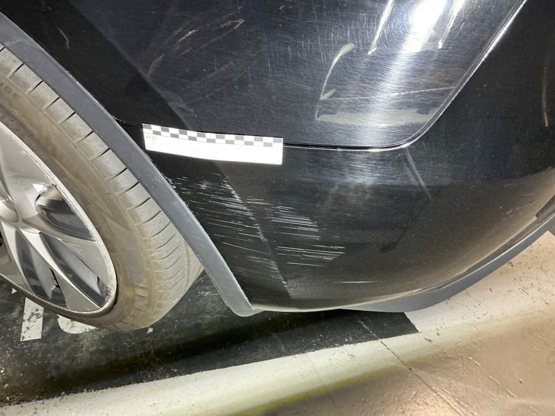 Tesla Model Y Standard Range 2023 – снимка 36