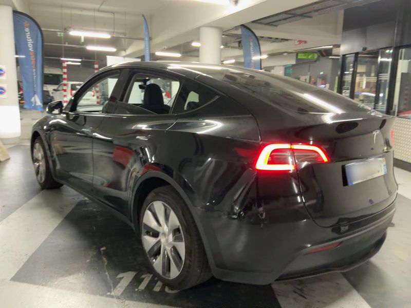 Tesla Model Y Standard Range 2023 – снимка 6