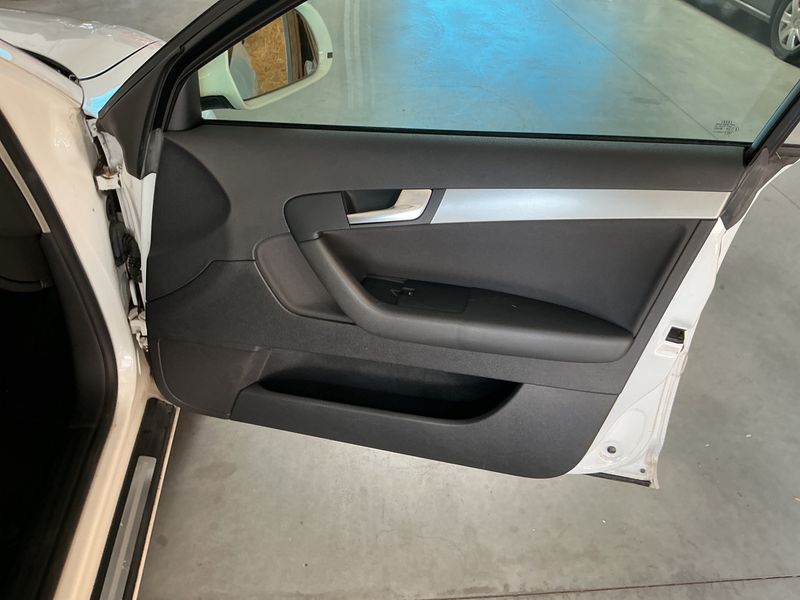 Audi A3 Sportback 1.6 TDI Ambition 2009 – снимка 40
