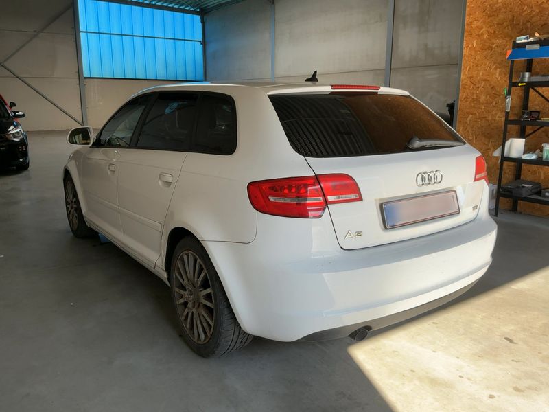 Audi A3 Sportback 1.6 TDI Ambition 2009 – снимка 6