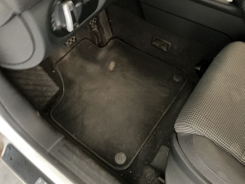 Audi A3 Sportback 1.6 TDI Ambition 2009 – снимка 34
