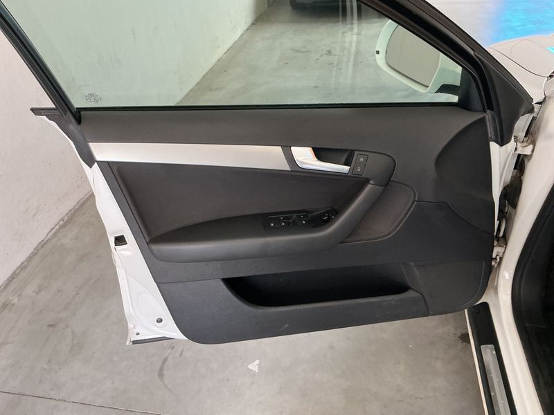 Audi A3 Sportback 1.6 TDI Ambition 2009 – снимка 37