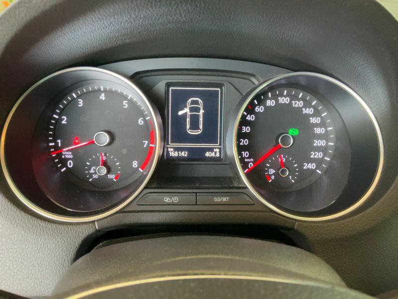 Volkswagen Polo 1.2 TSI Highline BlueMotion Tech 2016 – снимка 19