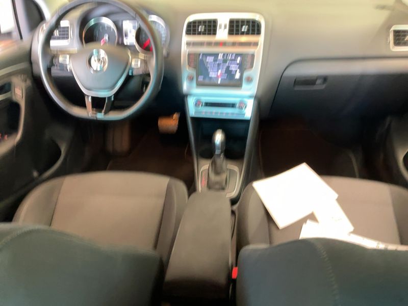 Volkswagen Polo 1.2 TSI Highline BlueMotion Tech 2016 – снимка 18