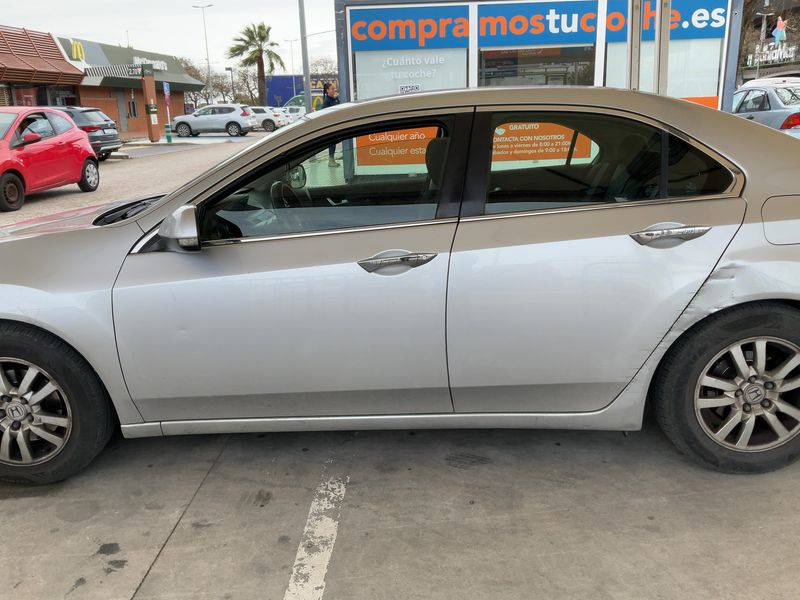 Honda Accord 2.2 DTEC Elegance 2012 – снимка 4