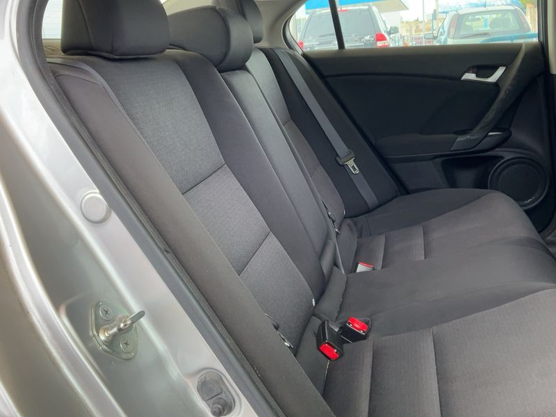 Honda Accord 2.2 DTEC Elegance 2012 – снимка 19