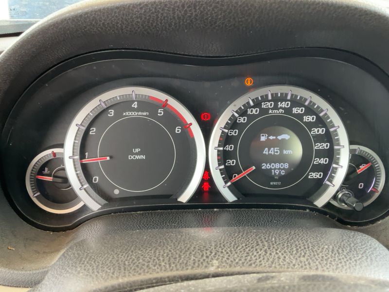 Honda Accord 2.2 DTEC Elegance 2012 – снимка 18