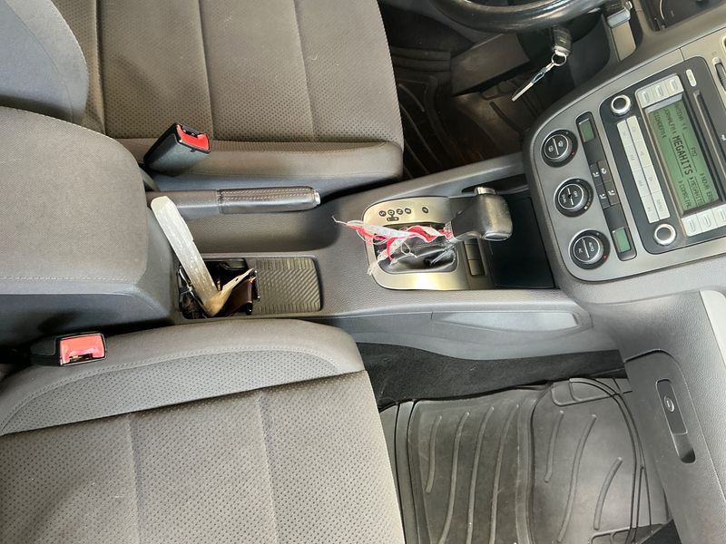 Volkswagen Golf V 1.9 TDI Highline 2008 – снимка 32